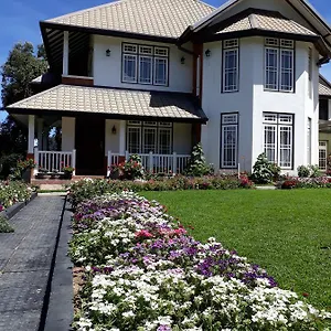 Bed & Breakfast The Hill Town, Nuwara Eliya